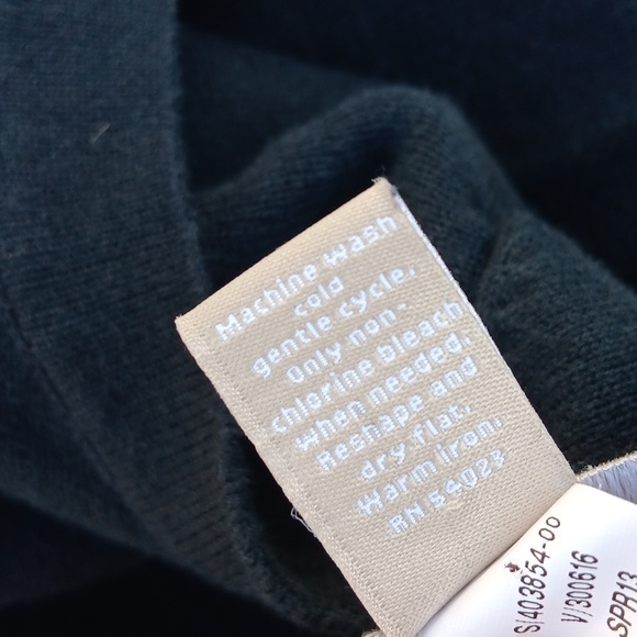 BANANA REPUBLIC PETITE BLACK PURE COTTON BUTTON DOWN CARDIGAN SWEATER - Picture 17 of 17